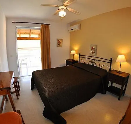 Dina Agios Gordios (Corfu)