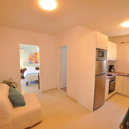 Апартаменты Dina